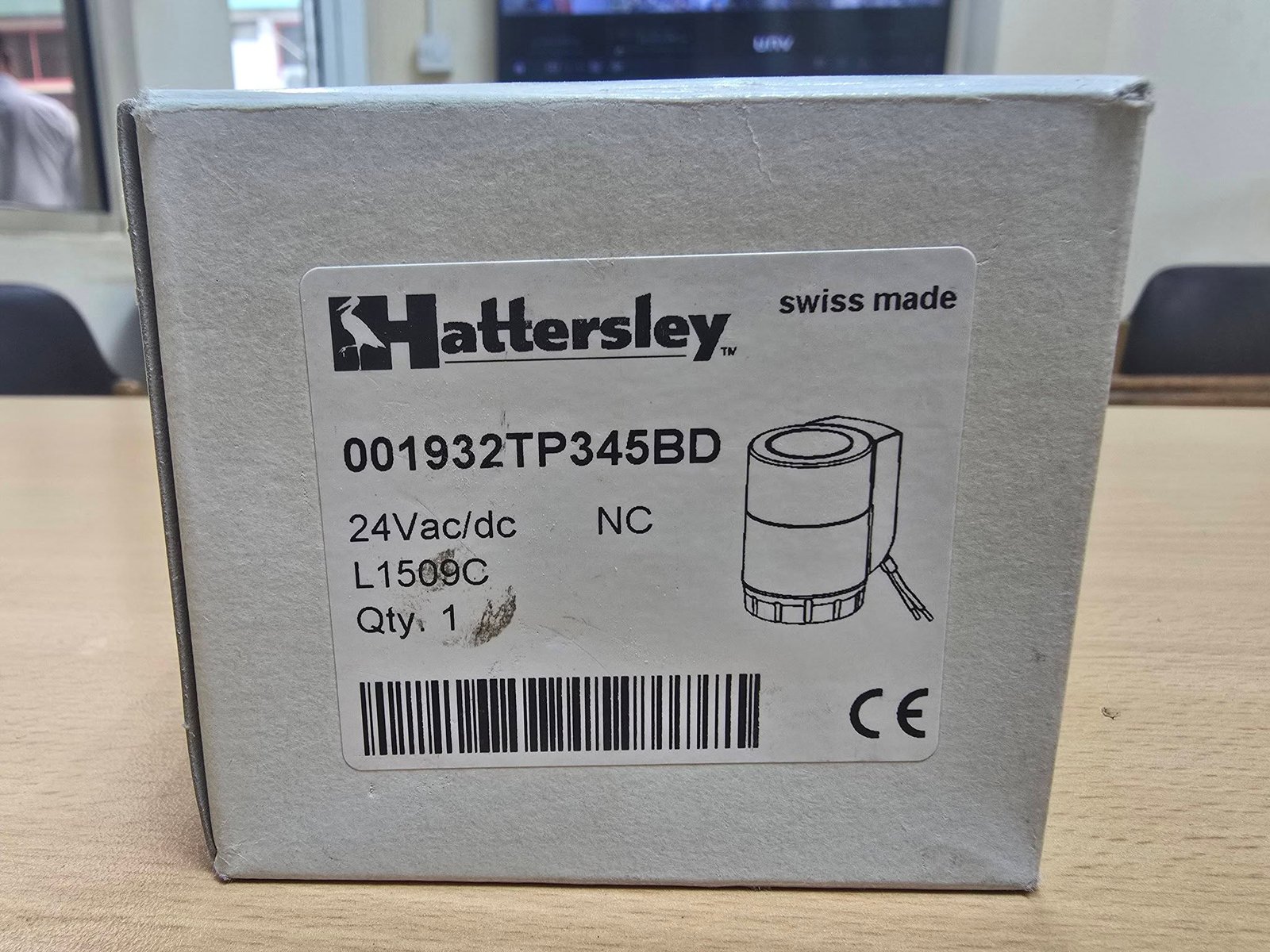 Hattersley Thermal Actuator 001932TP345BD – 24V AC/DC, Normally Closed (NC), Swiss Made - Image 3